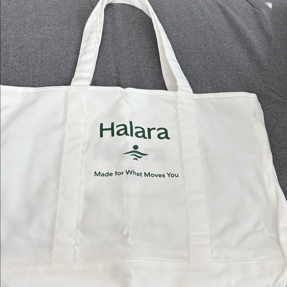 HALARA White Tote Bag New in Packaging